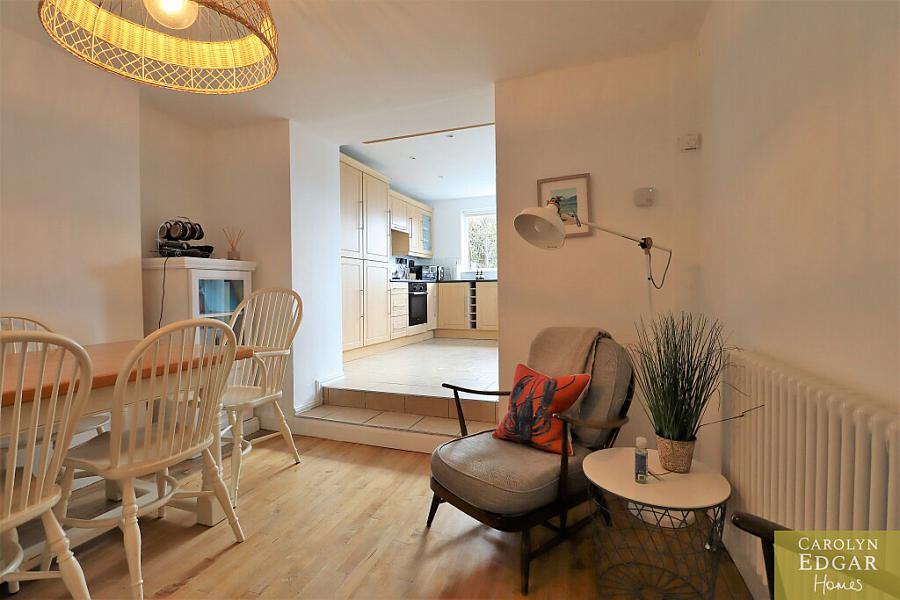 Willow Cottage 9 Windmill Hill