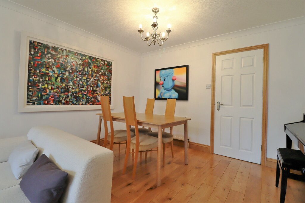 4 Lord Warden's Glen 4 Lord Warden's Glen