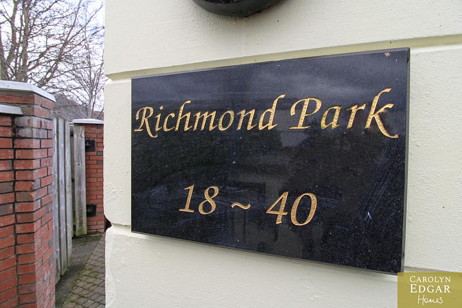 24 Richmond Park