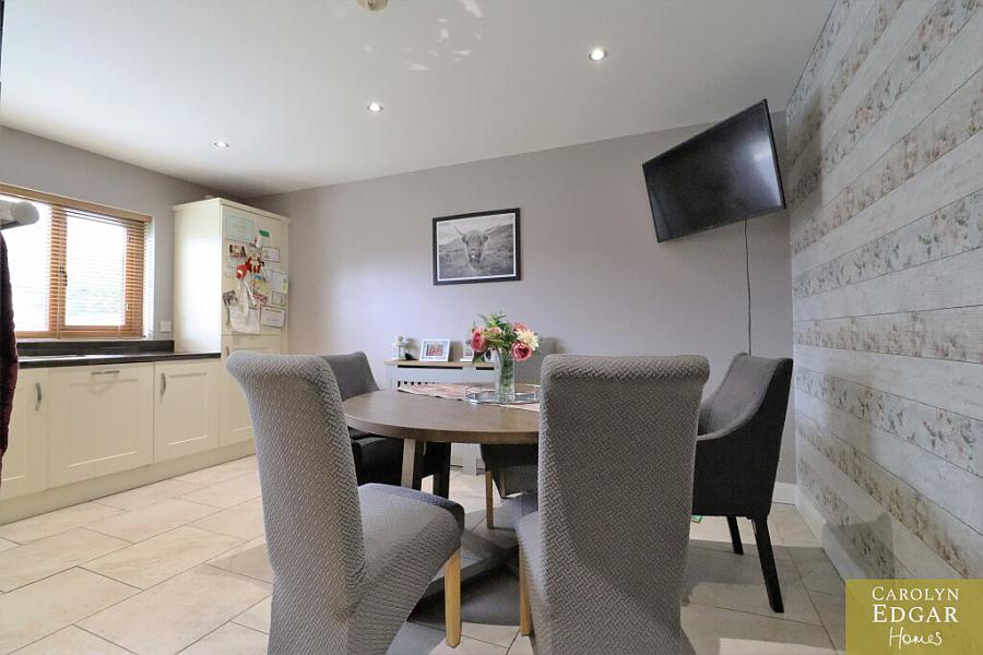 8 Castle Meadow Link