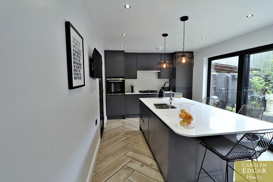 25 Wheatfield Drive
