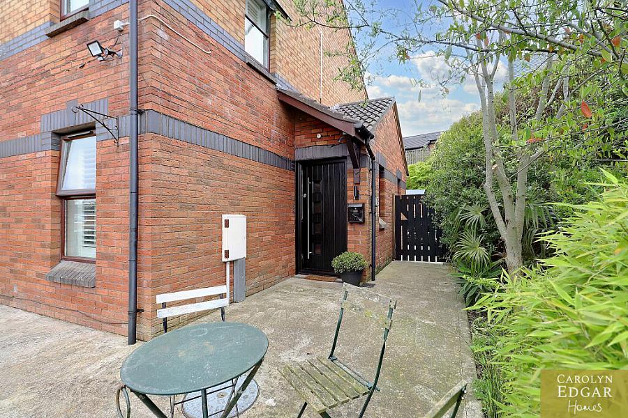 25 Wheatfield Drive