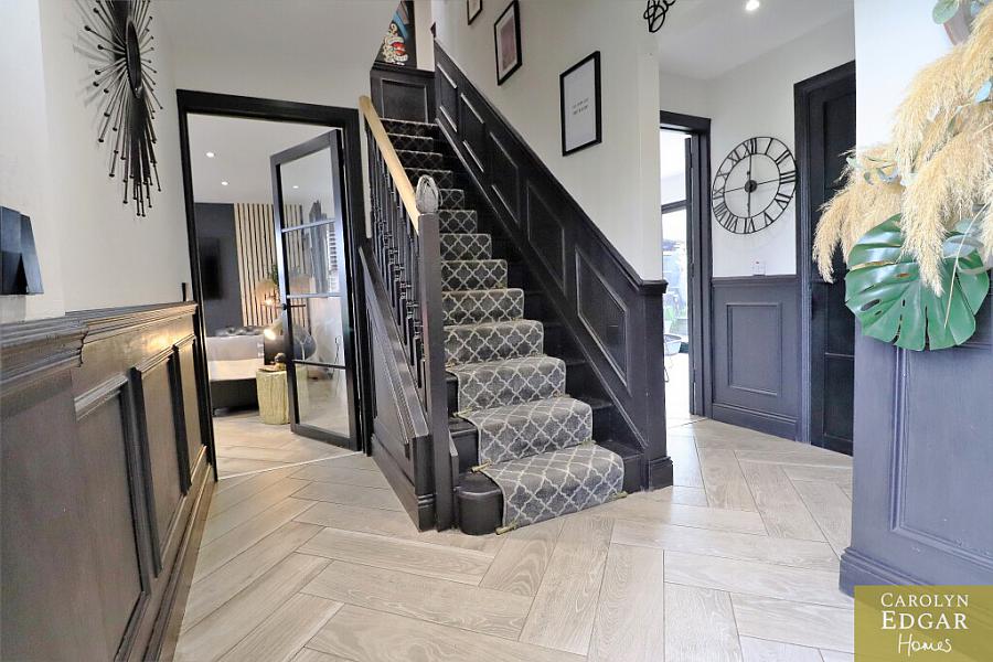 25 Wheatfield Drive