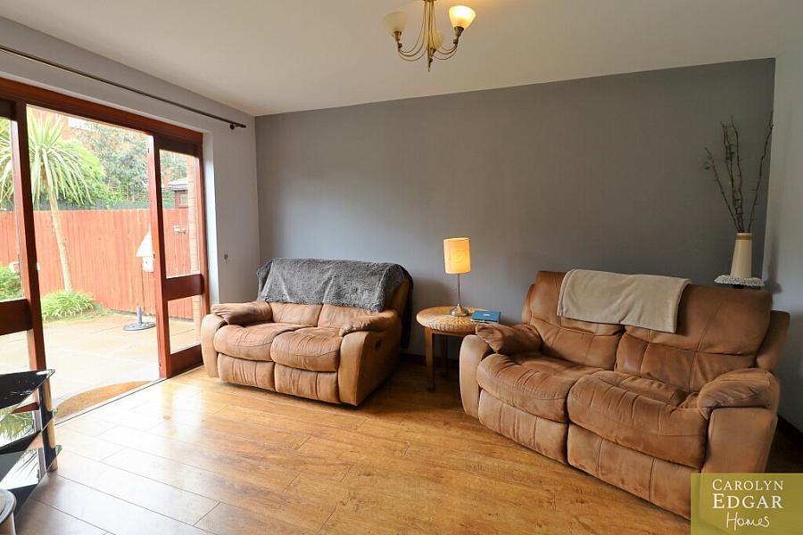 34 Lord Warden's Avenue