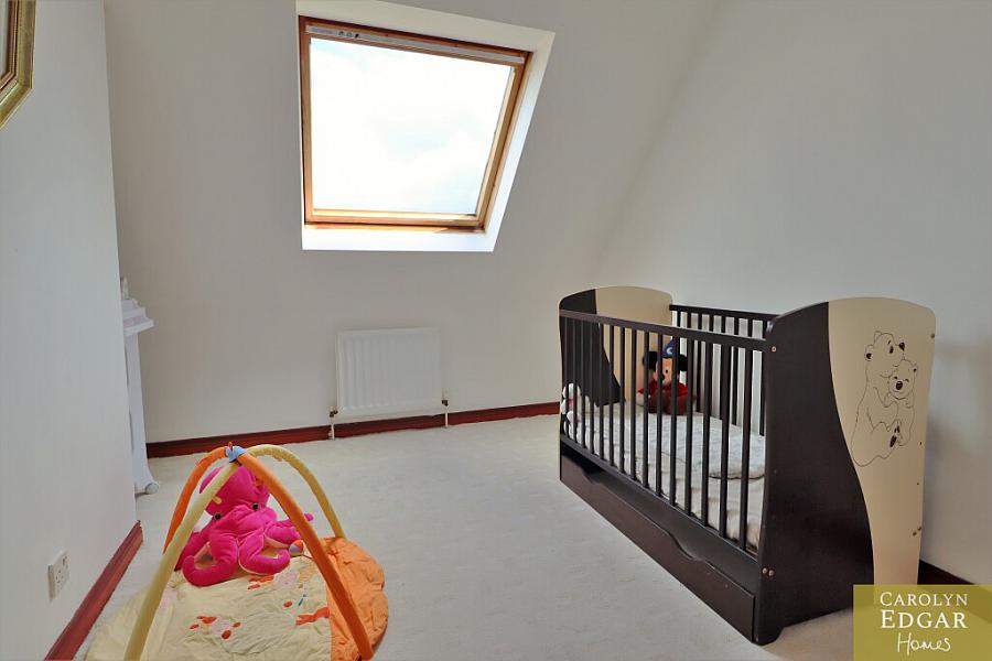 34 Lord Warden's Avenue