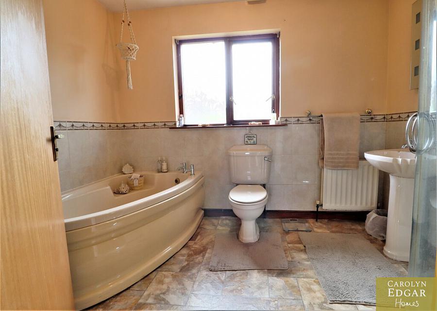 34 Lord Warden's Avenue