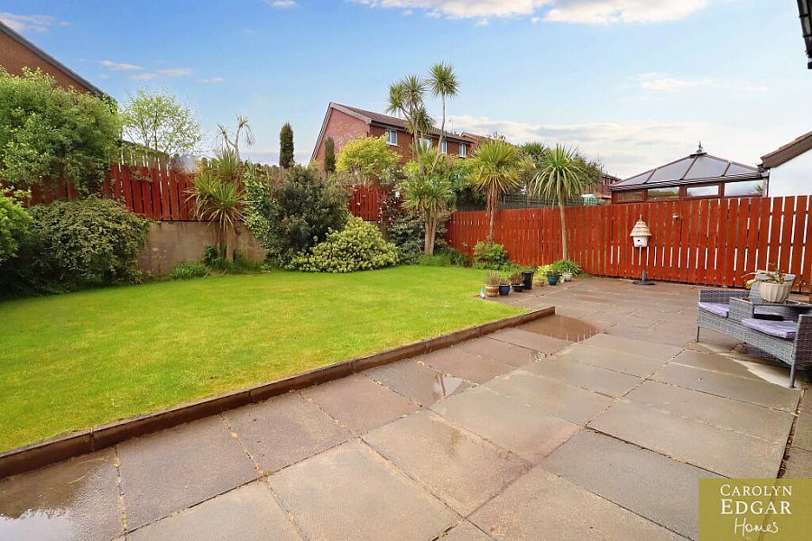 34 Lord Warden's Avenue