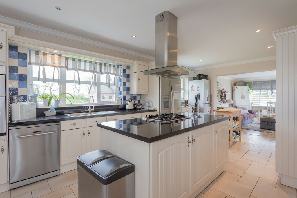 19 Tullymally Road 19 Tullymally Road