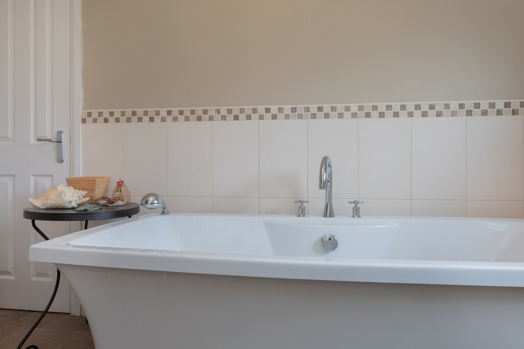 19 Tullymally Road 19 Tullymally Road