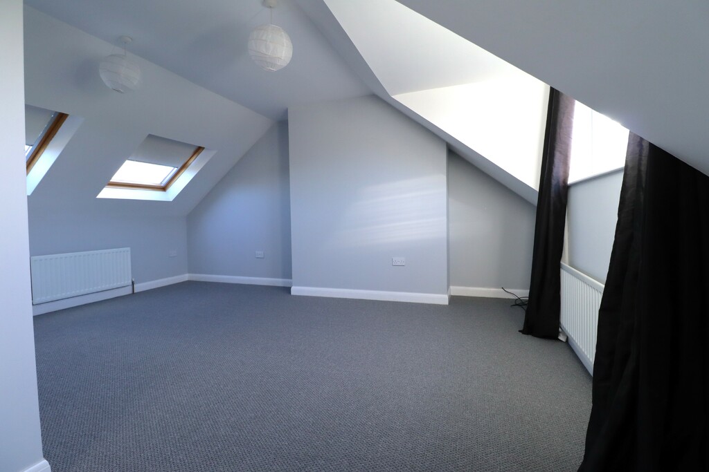 19 Tullymally Road 19 Tullymally Road