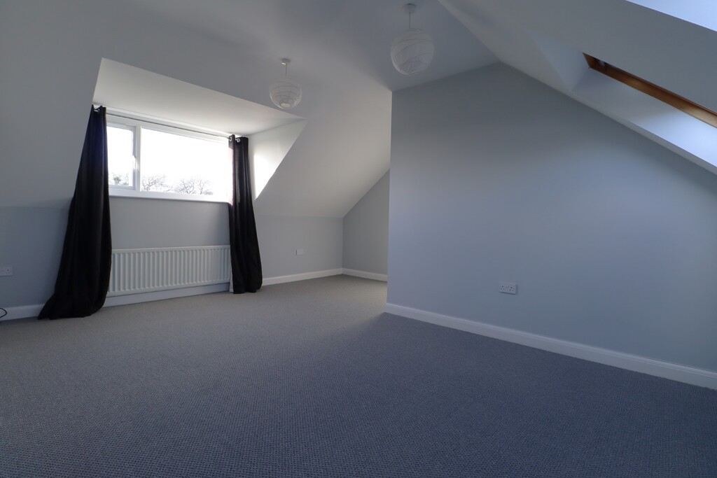 19 Tullymally Road 19 Tullymally Road