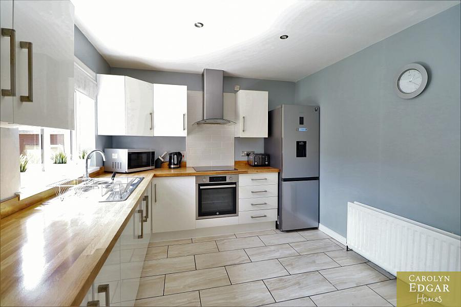 33 Demesne Crescent