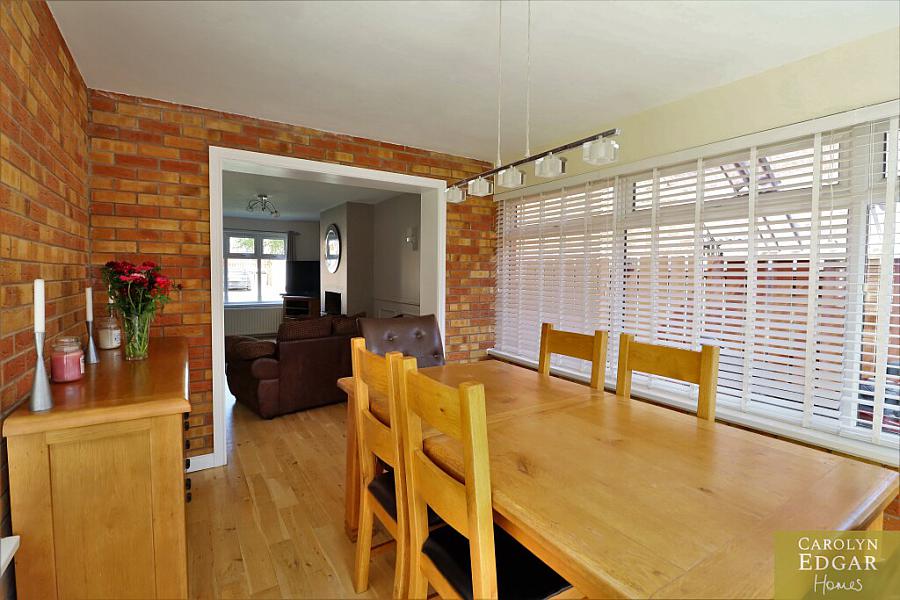 33 Demesne Crescent