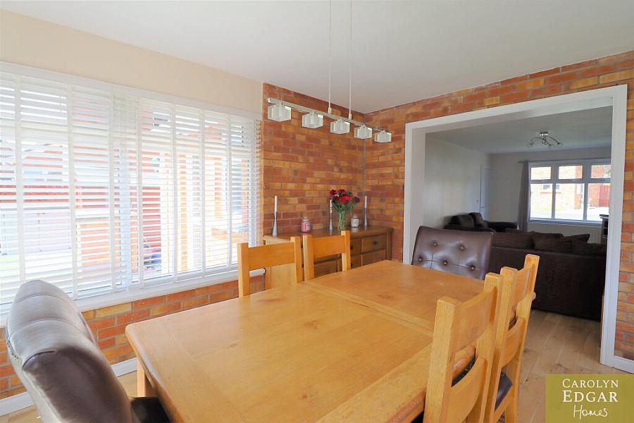 33 Demesne Crescent