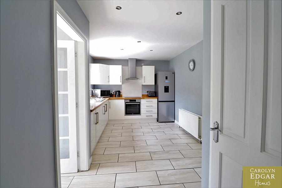 33 Demesne Crescent
