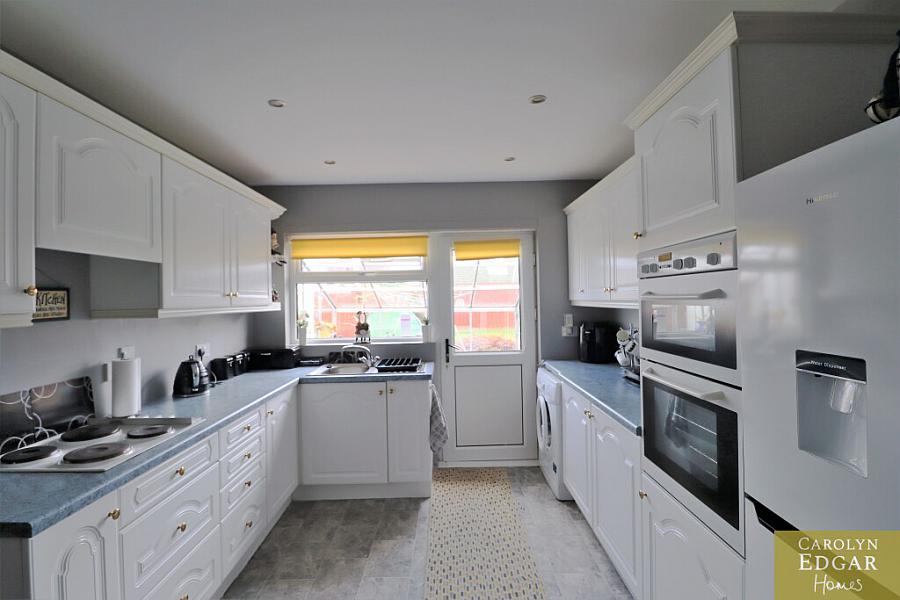 41 Ferndene Gardens