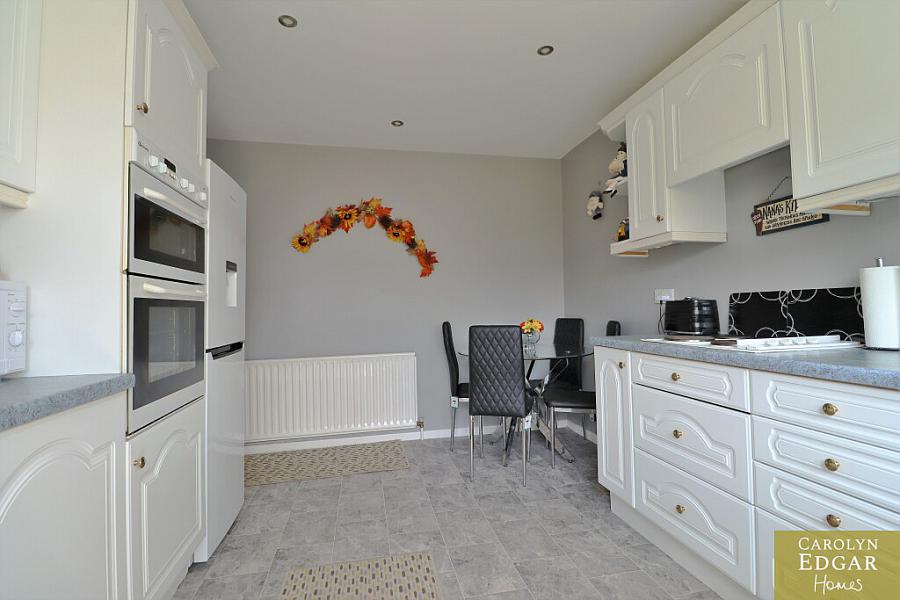 41 Ferndene Gardens