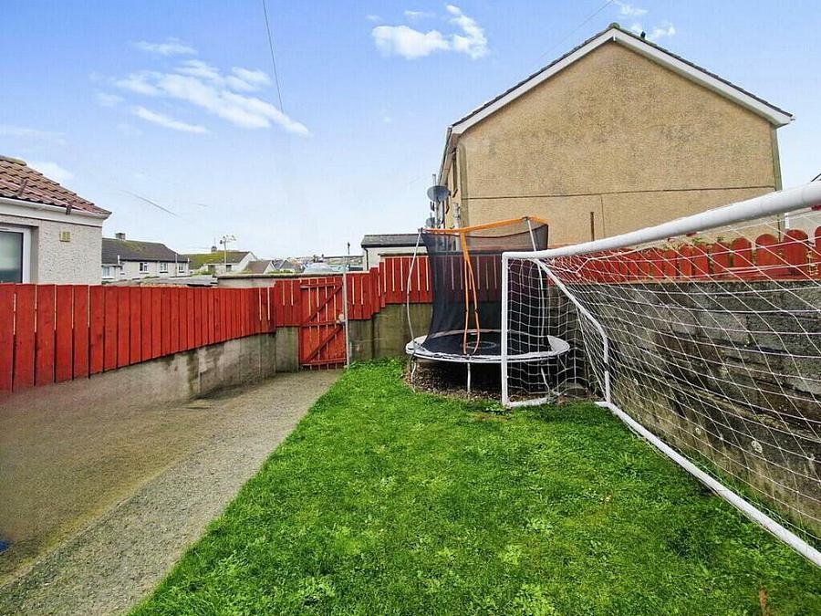 20 Ashmount Drive