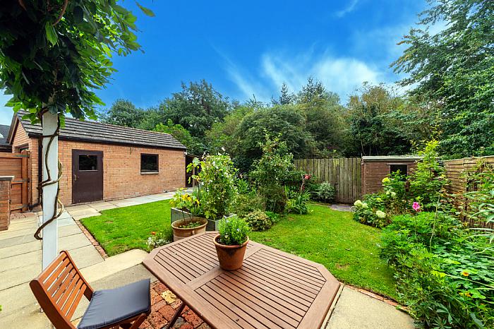 5 Watermeade Park