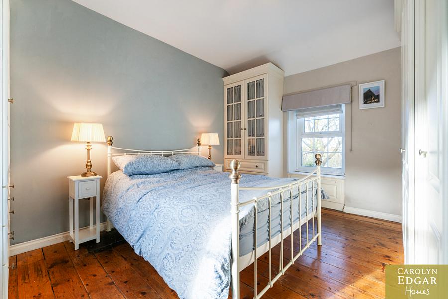 'Victorian Villas'  118 Saul Street