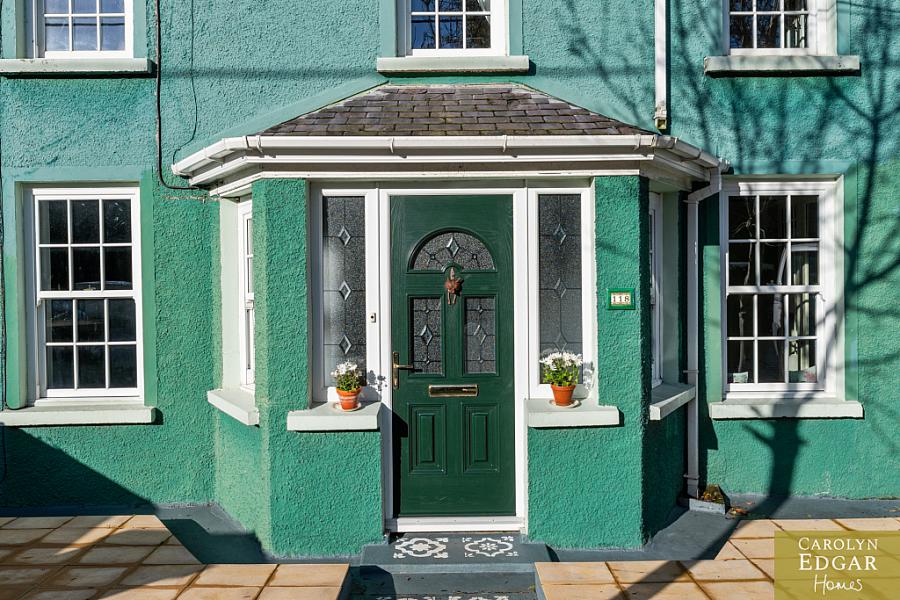 'Victorian Villas'  118 Saul Street