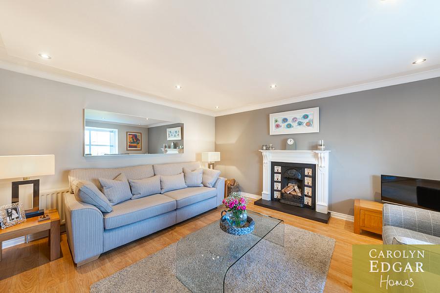 32 Lord Warden's Hollow