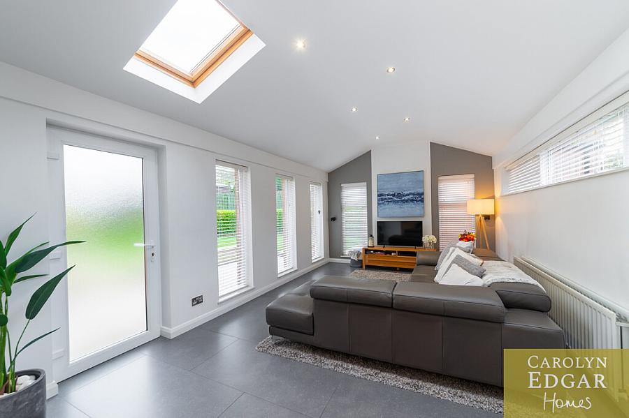 32 Lord Warden's Hollow