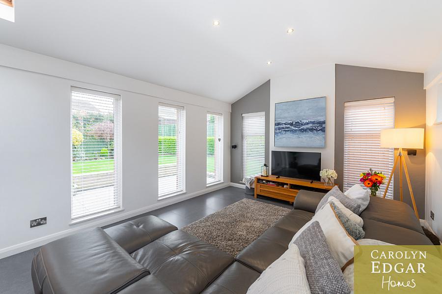 32 Lord Warden's Hollow