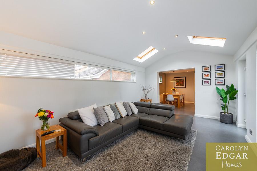 32 Lord Warden's Hollow