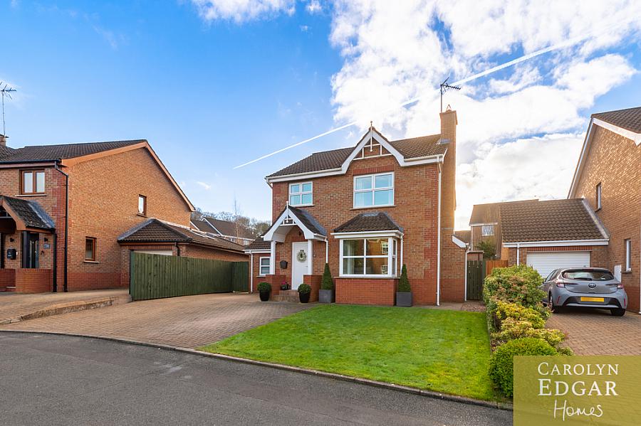 32 Lord Warden's Hollow