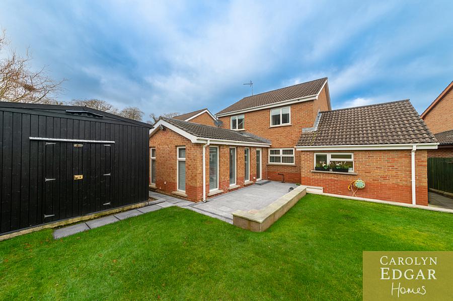 32 Lord Warden's Hollow