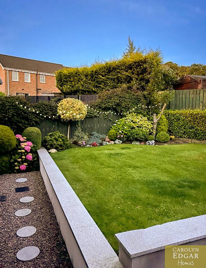 32 Lord Warden's Hollow