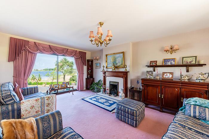 Lough Cowey Lodge, 9 Lough Cowey Road Lough Cowey Lodge, 9 Lough Cowey Road