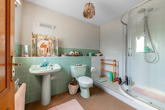 Lough Cowey Lodge, 9 Lough Cowey Road Lough Cowey Lodge, 9 Lough Cowey Road