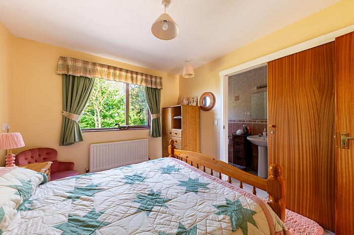 Lough Cowey Lodge, 9 Lough Cowey Road Lough Cowey Lodge, 9 Lough Cowey Road