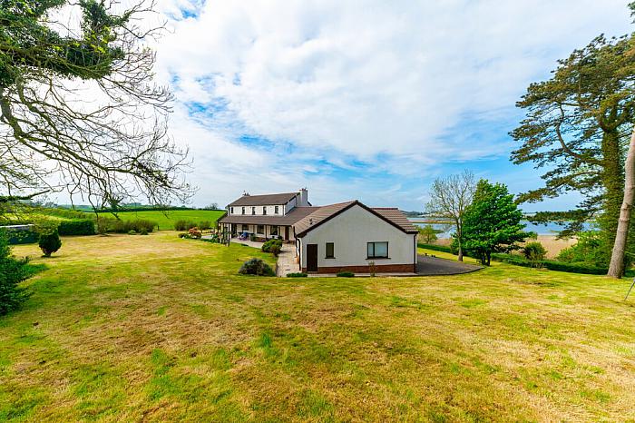 Lough Cowey Lodge, 9 Lough Cowey Road Lough Cowey Lodge, 9 Lough Cowey Road