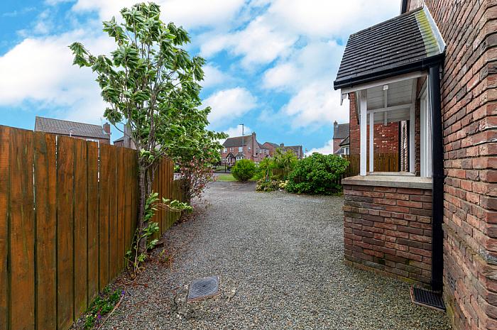 8 Princetoon Avenue 8 Princetoon Avenue