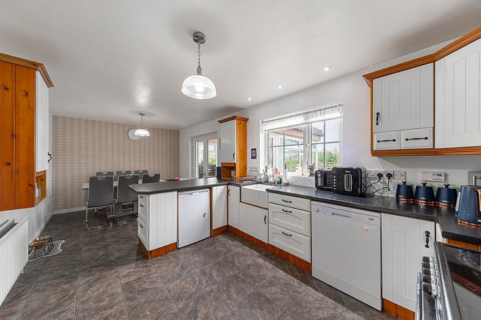 8 Princetoon Avenue 8 Princetoon Avenue