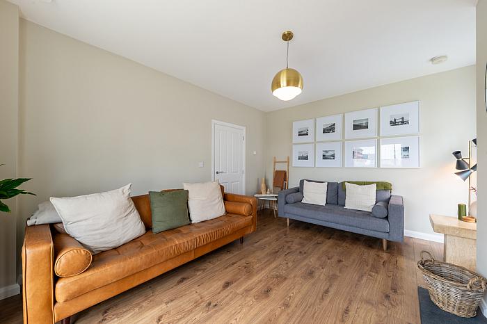21 Balmoral Road