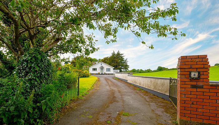 6 Bar Hall Road
