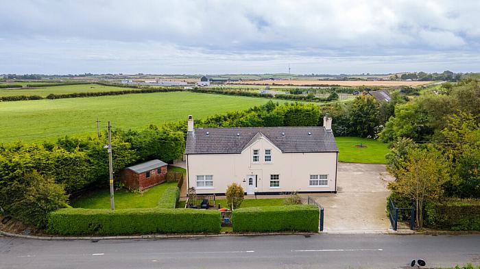 Kirkiston Cottage, 58 Ballyeasborough Road Kirkiston Cottage, 58 Ballyeasborough Road