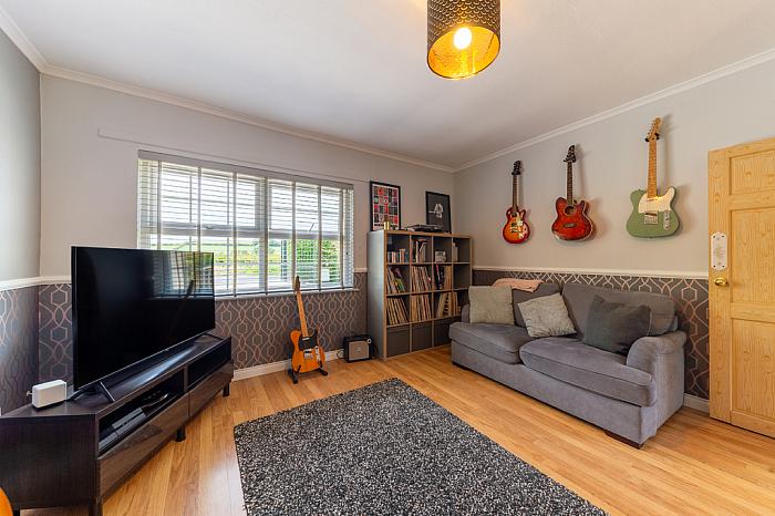 Kirkiston Cottage, 58 Ballyeasborough Road Kirkiston Cottage, 58 Ballyeasborough Road