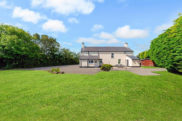 Kirkiston Cottage, 58 Ballyeasborough Road Kirkiston Cottage, 58 Ballyeasborough Road