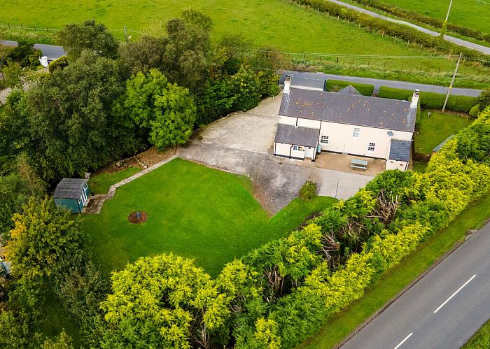 Kirkiston Cottage, 58 Ballyeasborough Road Kirkiston Cottage, 58 Ballyeasborough Road