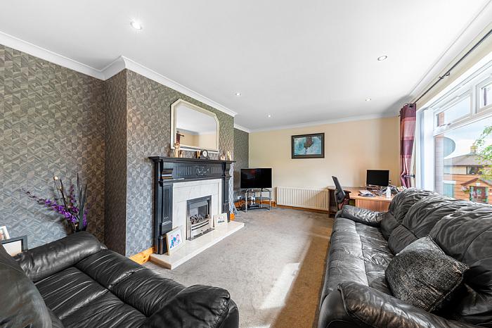 2 Grangewood Park