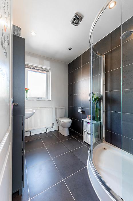2 Grangewood Park