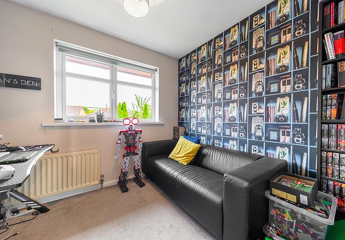 2 Grangewood Park