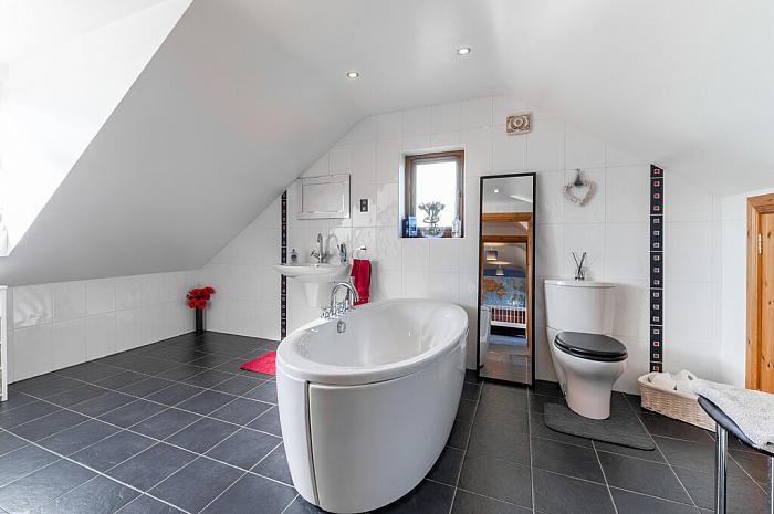 The Braidlands 15A Moat Road