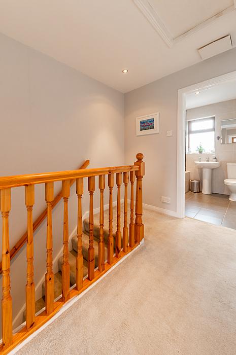 12 Stonebridge Square