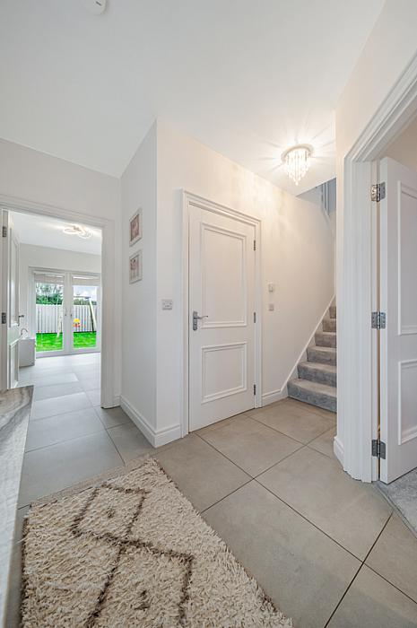 18 Rowanvale Crescent